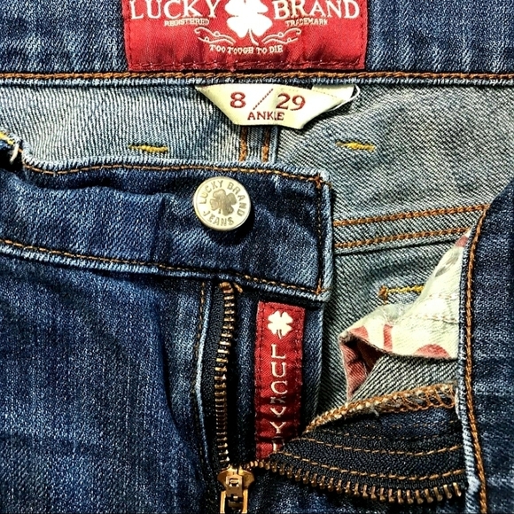 🎀👖🌻 Lucky Brand Jeans Sofia Boot Cut Distressed - Picture 2 of 6